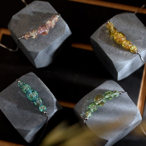 Arktisblau | 925 Sterling Silber | Glühwürmchen-Glas-Halskette mit Unendlichkeitsverschluss